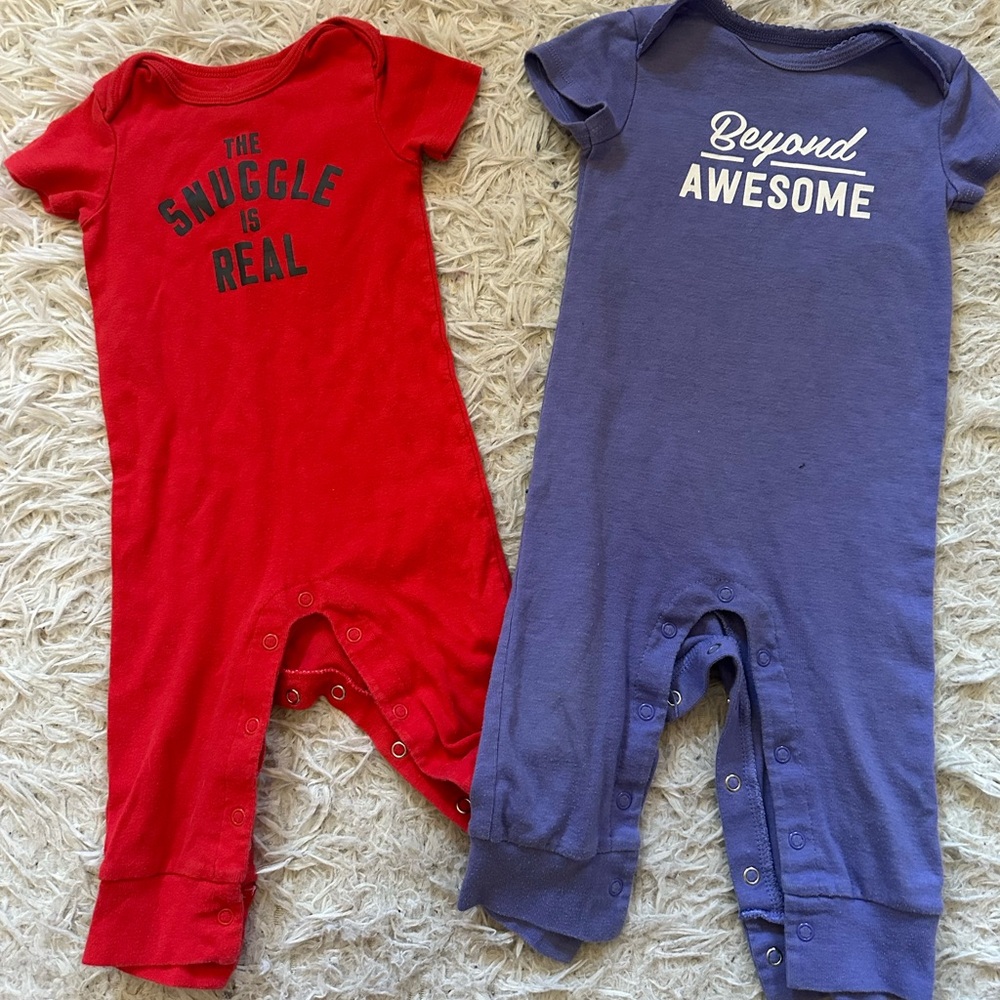 Carter’s Long Onesies (2) Size 9M